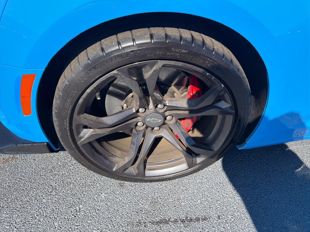 Used 2023 Chevrolet Camaro SS RWD image 10