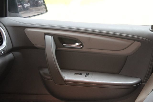 Used 2017 Chevrolet Traverse LS AWD/4WD image 9