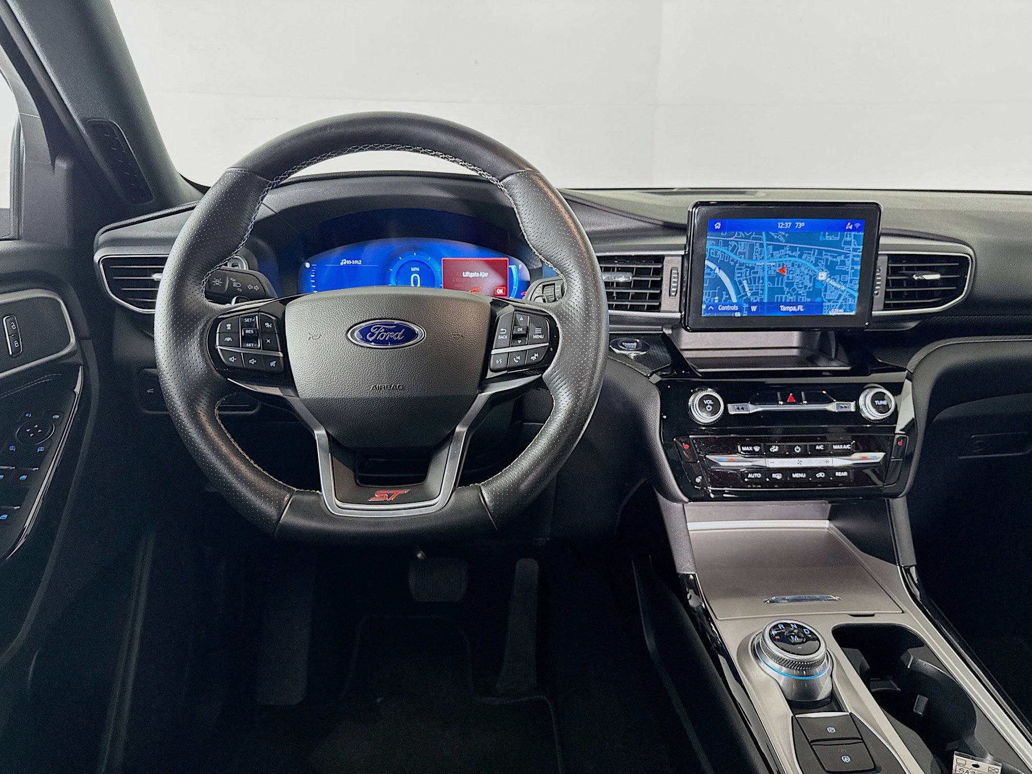 Used 2022 Ford Explorer ST image 27