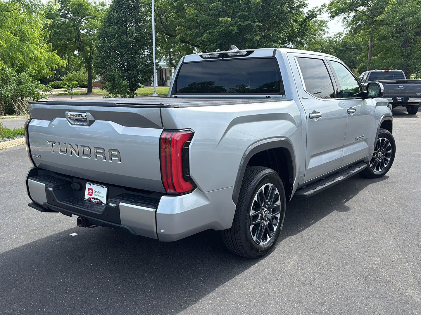 Used 2022 Toyota Tundra Limited AWD/4WD image 10