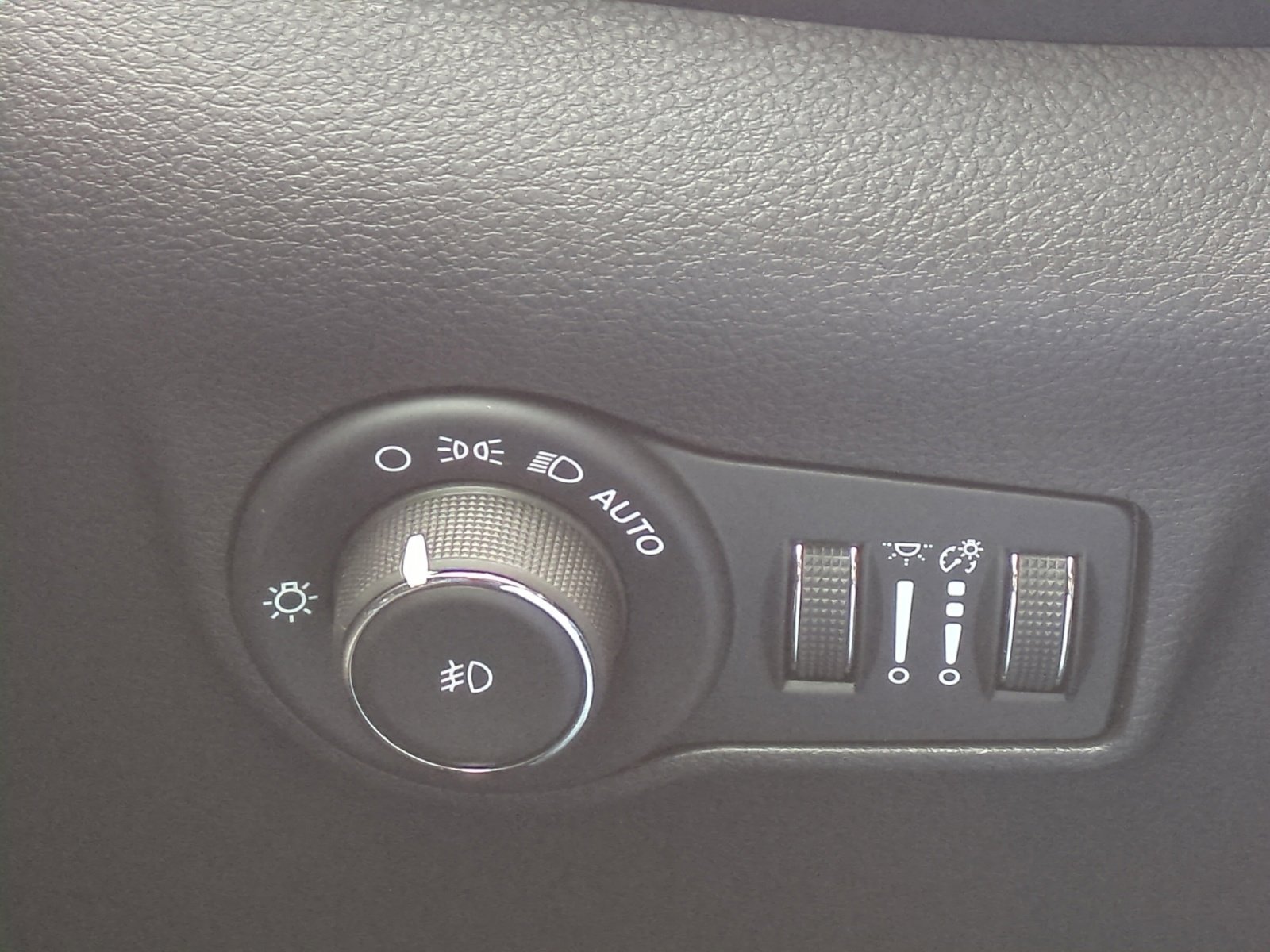 New 2026 Jeep Compass Latitude image 30