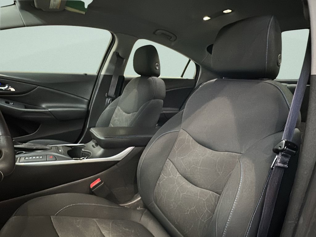 Used 2016 Chevrolet Volt LT image 9