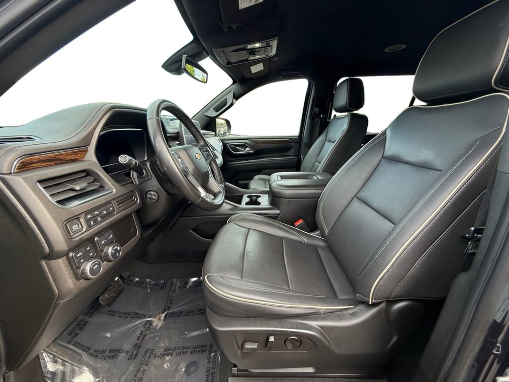 Used 2022 Chevrolet Suburban Premier AWD/4WD image 9