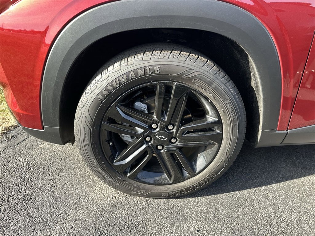 Used 2024 Chevrolet Trax ACTIV w/ Driver Confidence Package image 10