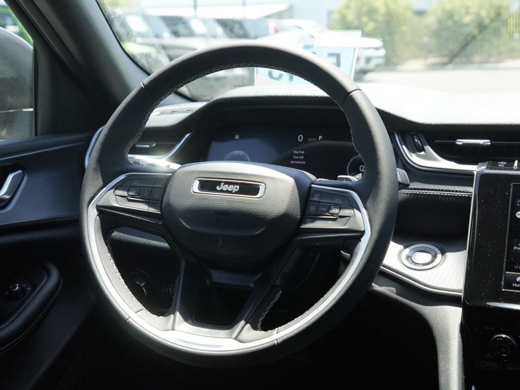New 2026 Jeep Grand Cherokee Laredo RWD image 28
