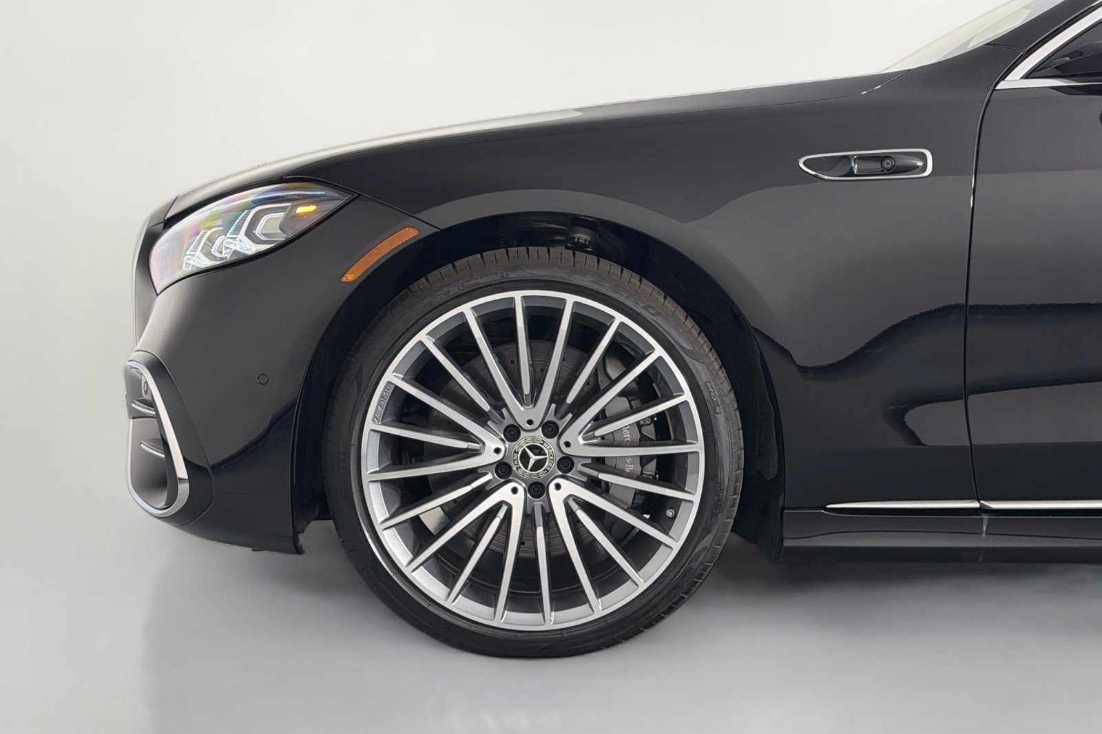 New 2027 Mercedes-Benz S 580 4MATIC Sedan image 9