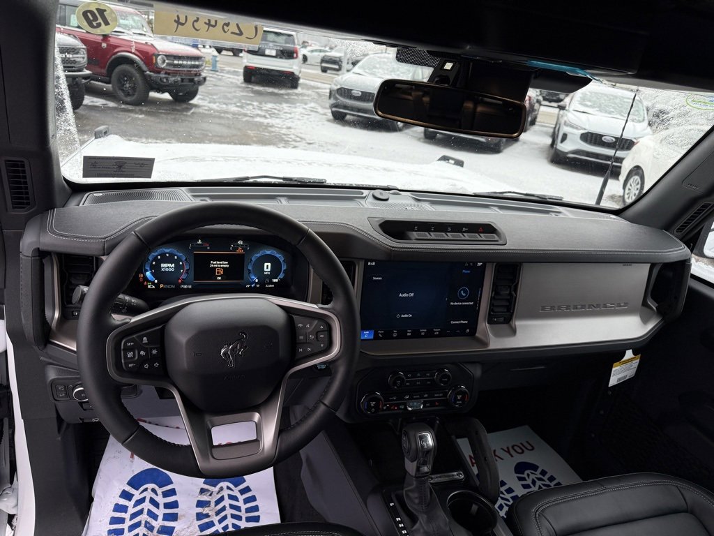 New 2025 Ford Bronco Outer Banks w/ Sasquatch Package image 13