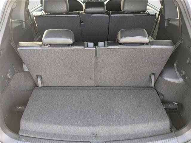 Used 2023 Volkswagen Tiguan SE R-Line image 7