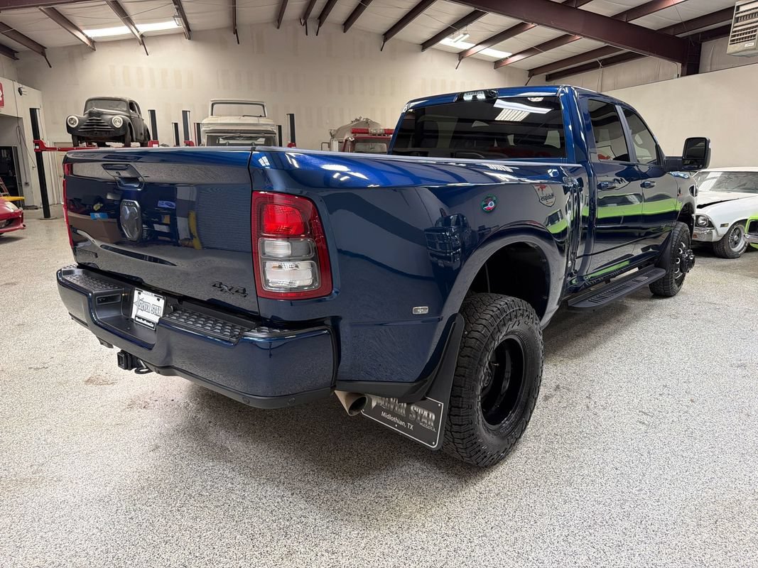 Used 2024 RAM 3500 Big Horn w/ Night Edition AWD/4WD image 7