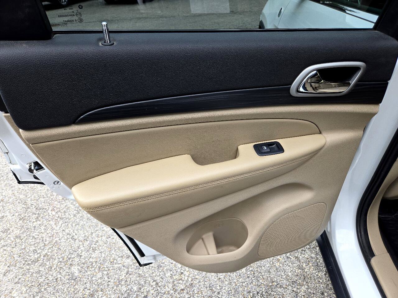 Used 2020 Jeep Grand Cherokee Laredo image 11