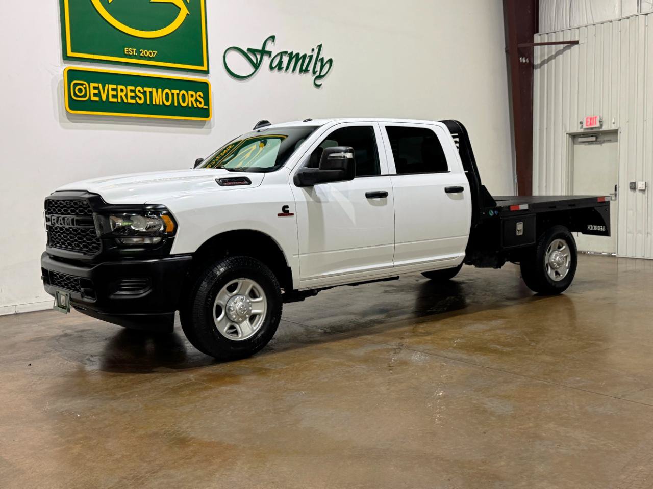 Used 2023 RAM 2500 Tradesman AWD/4WD image 3