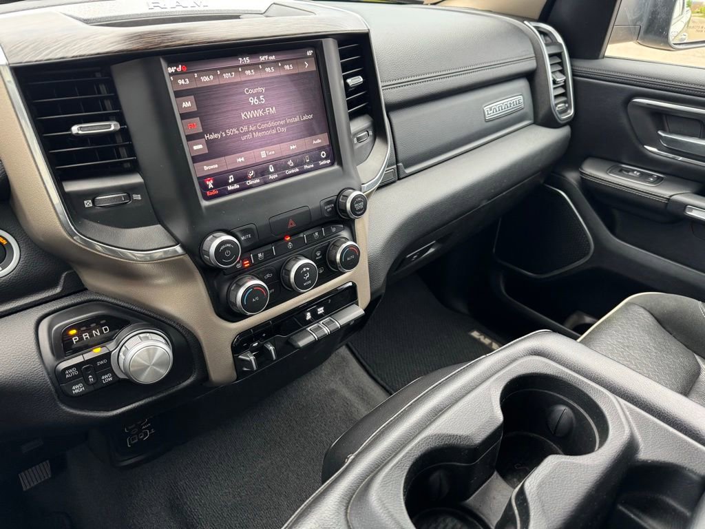 Used 2019 RAM 1500 Laramie AWD/4WD image 10