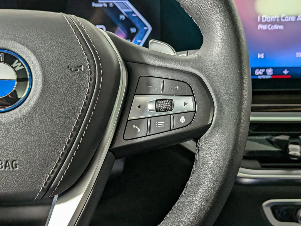 Used 2025 BMW X5 xDrive50e w/ Climate Comfort Package image 29