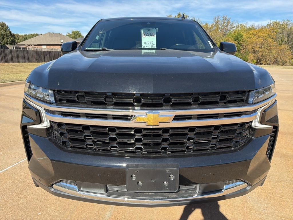 Used 2023 Chevrolet Suburban LS w/ Driver Alert Package image 11