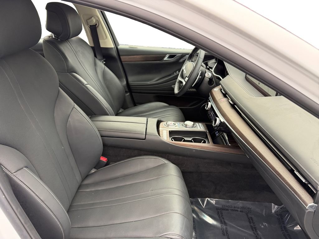 Used 2024 Genesis G80 image 15
