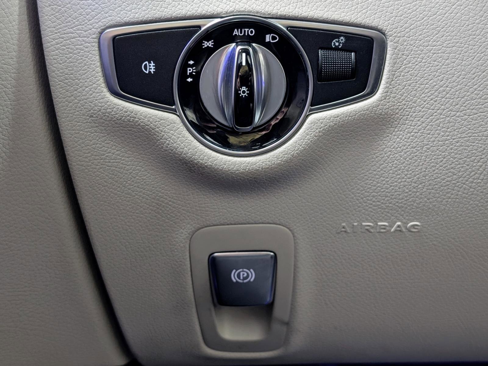 Used 2019 Mercedes-Benz E 450 Cabriolet image 36