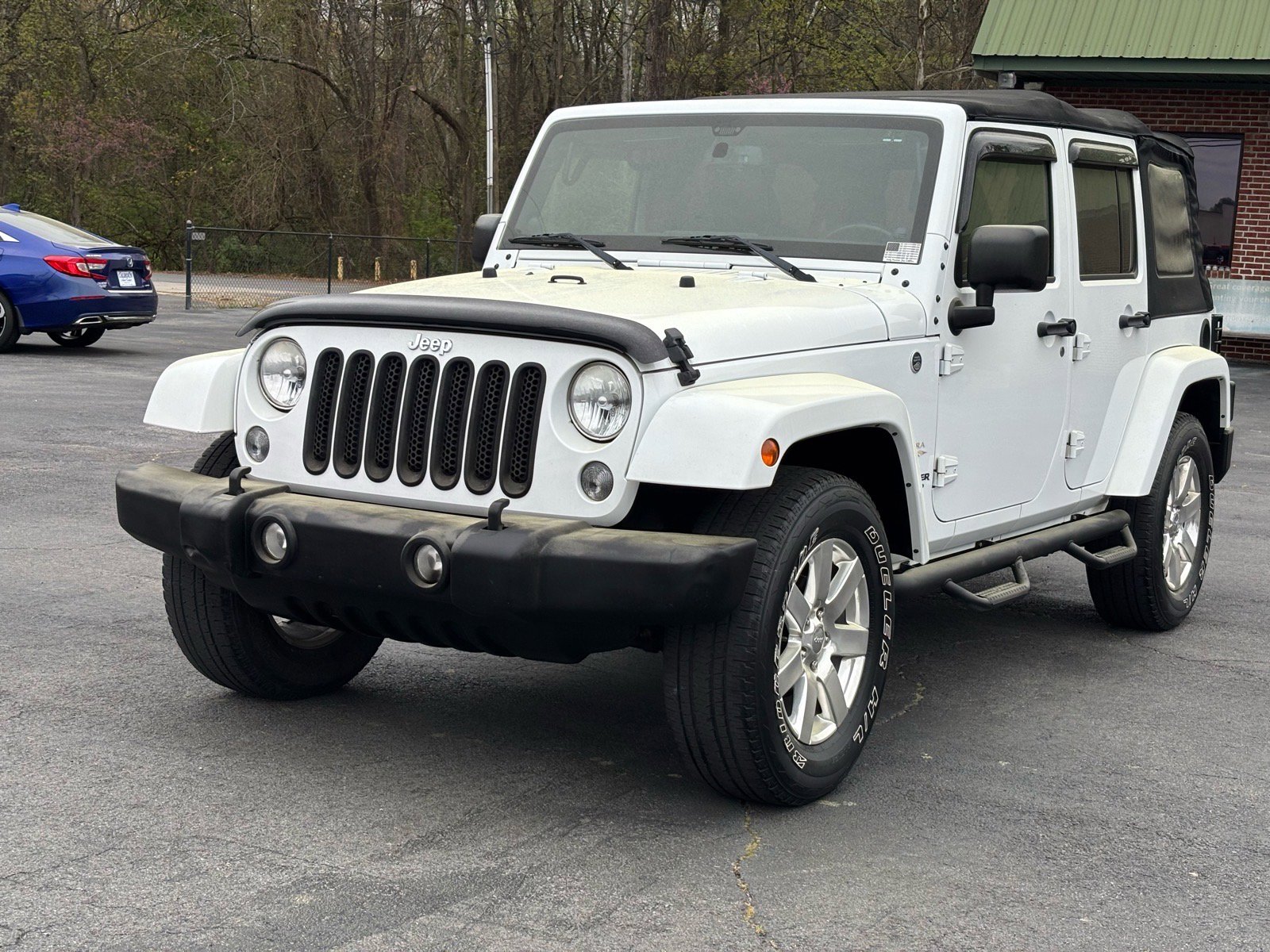 Used 2014 Jeep Wrangler Unlimited Sahara w/ Connectivity Group image 1