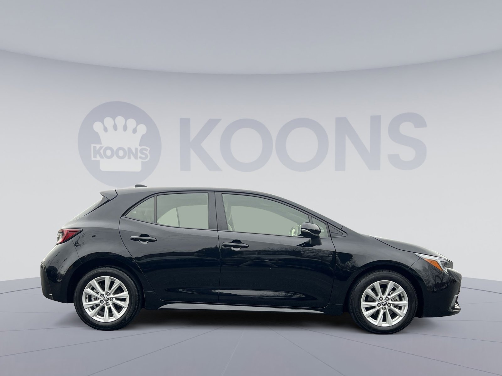 Used 2025 Toyota Corolla SE image 7