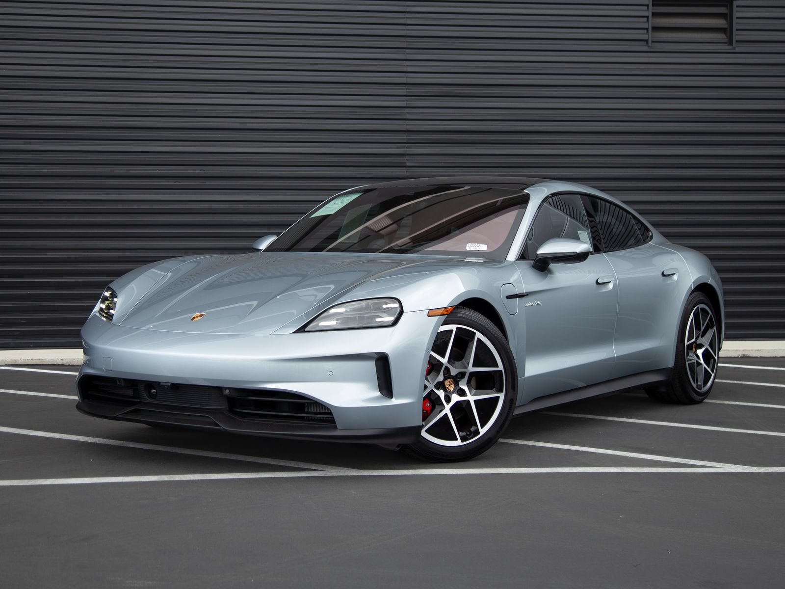 Used 2026 Porsche Taycan 4S AWD/4WD image 1