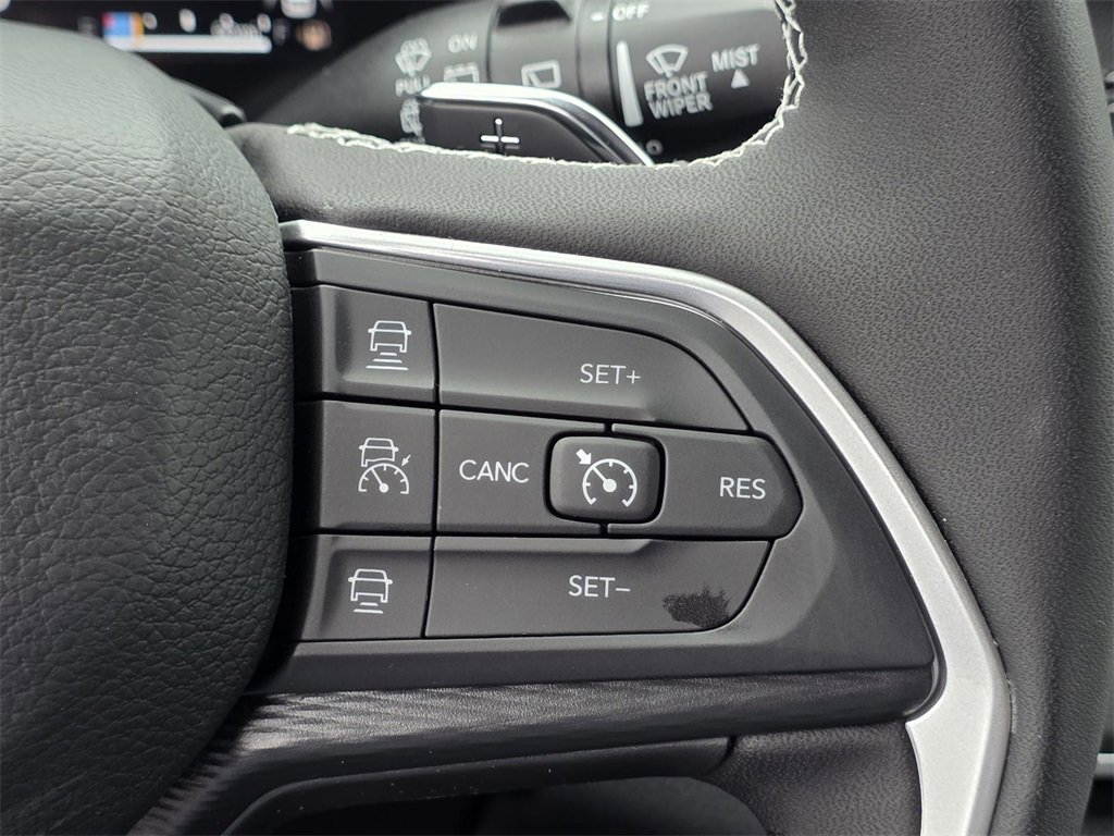 New 2025 Jeep Grand Cherokee L Altitude image 27