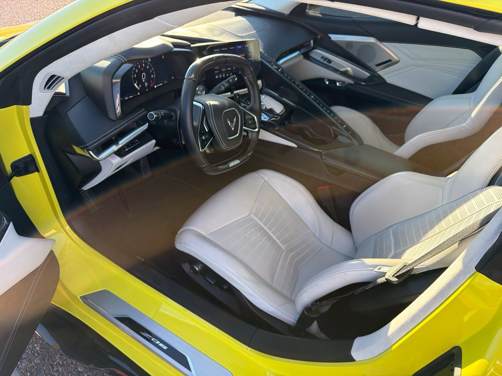 Used 2023 Chevrolet Corvette Z06 RWD image 3