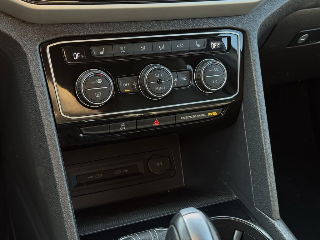 Used 2023 Volkswagen Atlas Cross Sport SE image 34