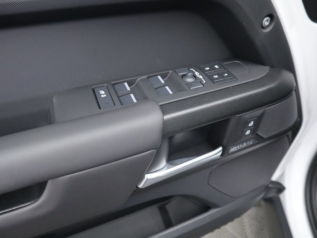 New 2026 Land Rover Defender 110 V8 image 24