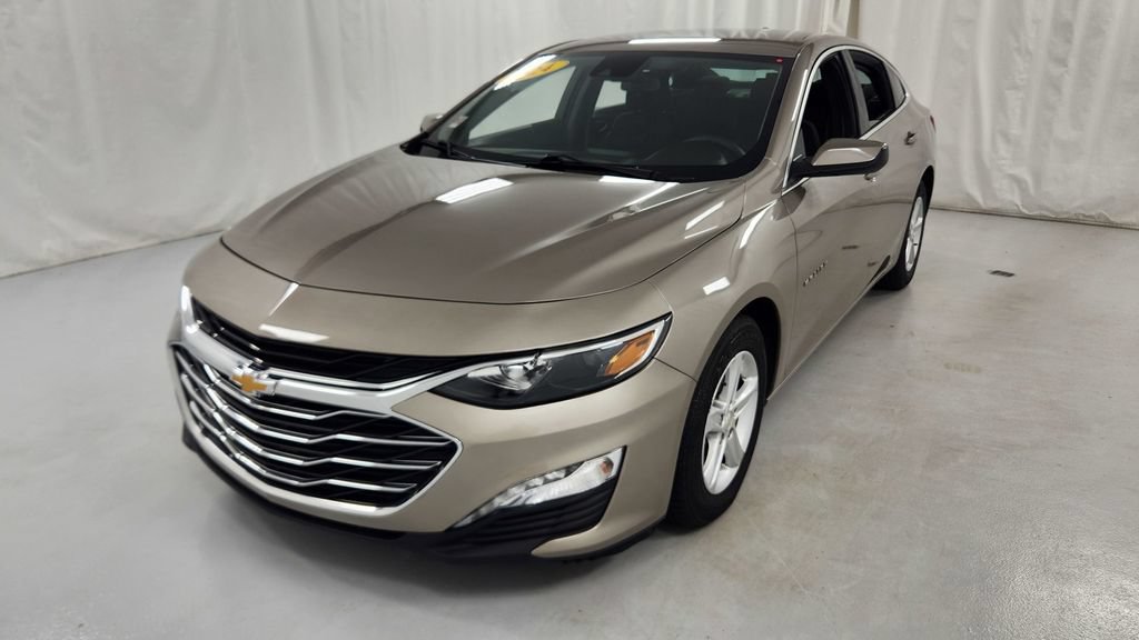 Used 2024 Chevrolet Malibu LT FWD image 7