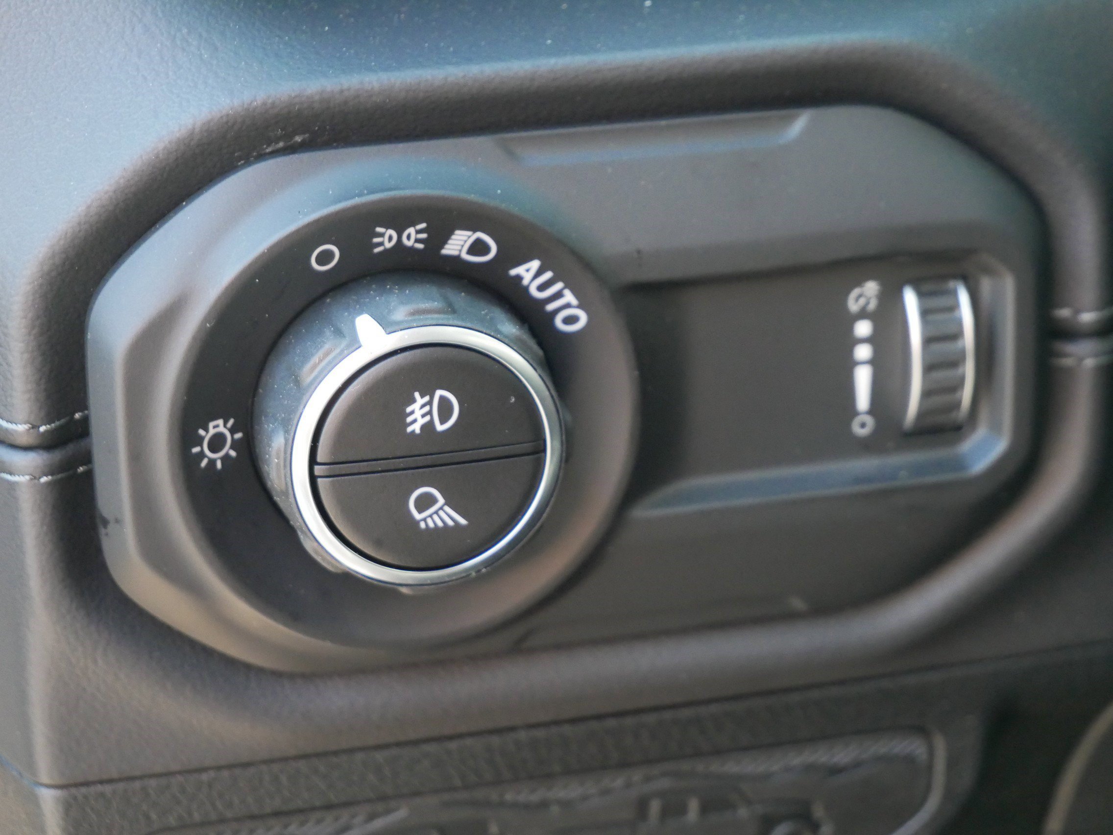 New 2026 Jeep Gladiator Rubicon AWD/4WD image 14