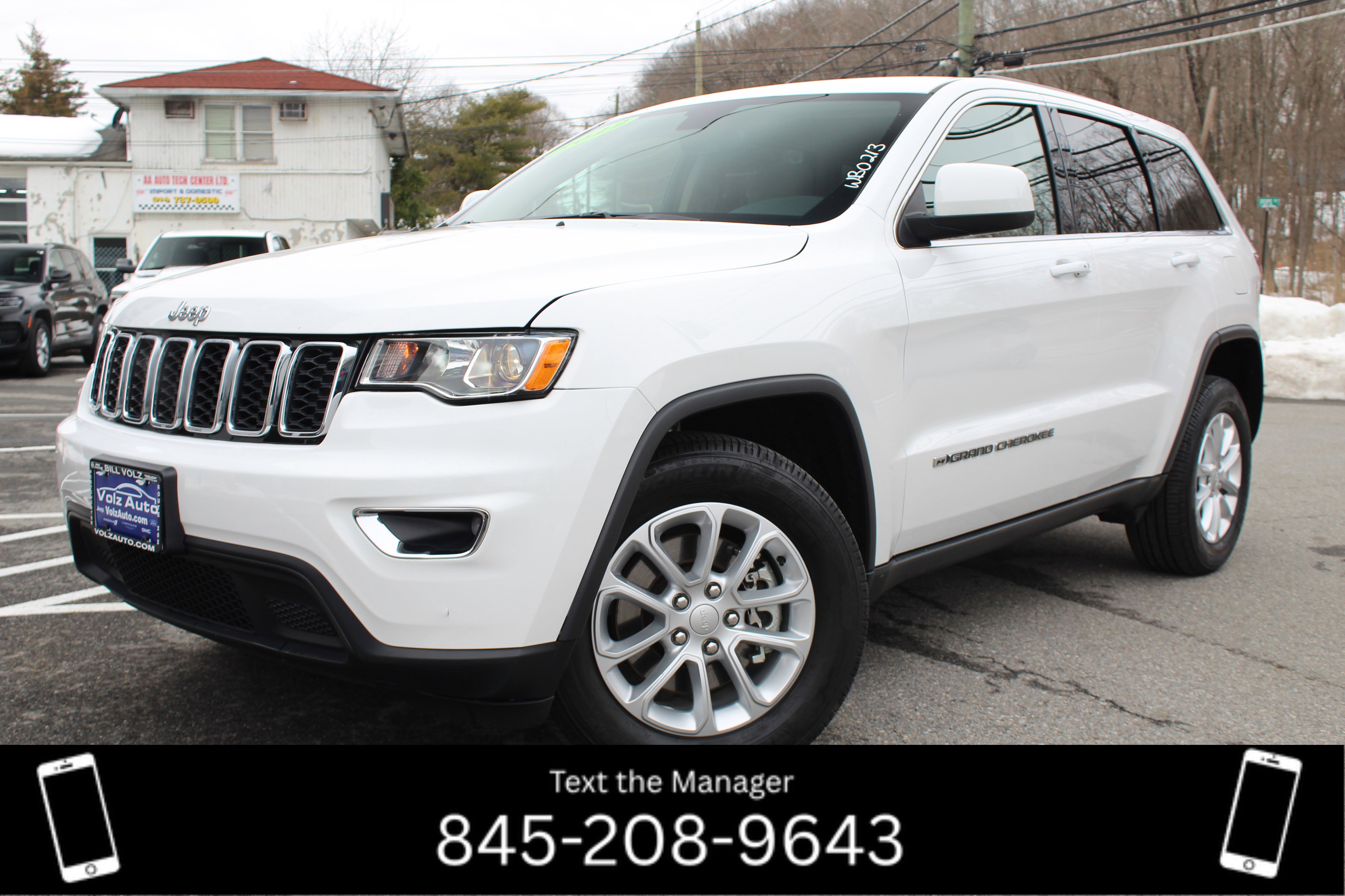 Certified 2022 Jeep Grand Cherokee Laredo E image 1