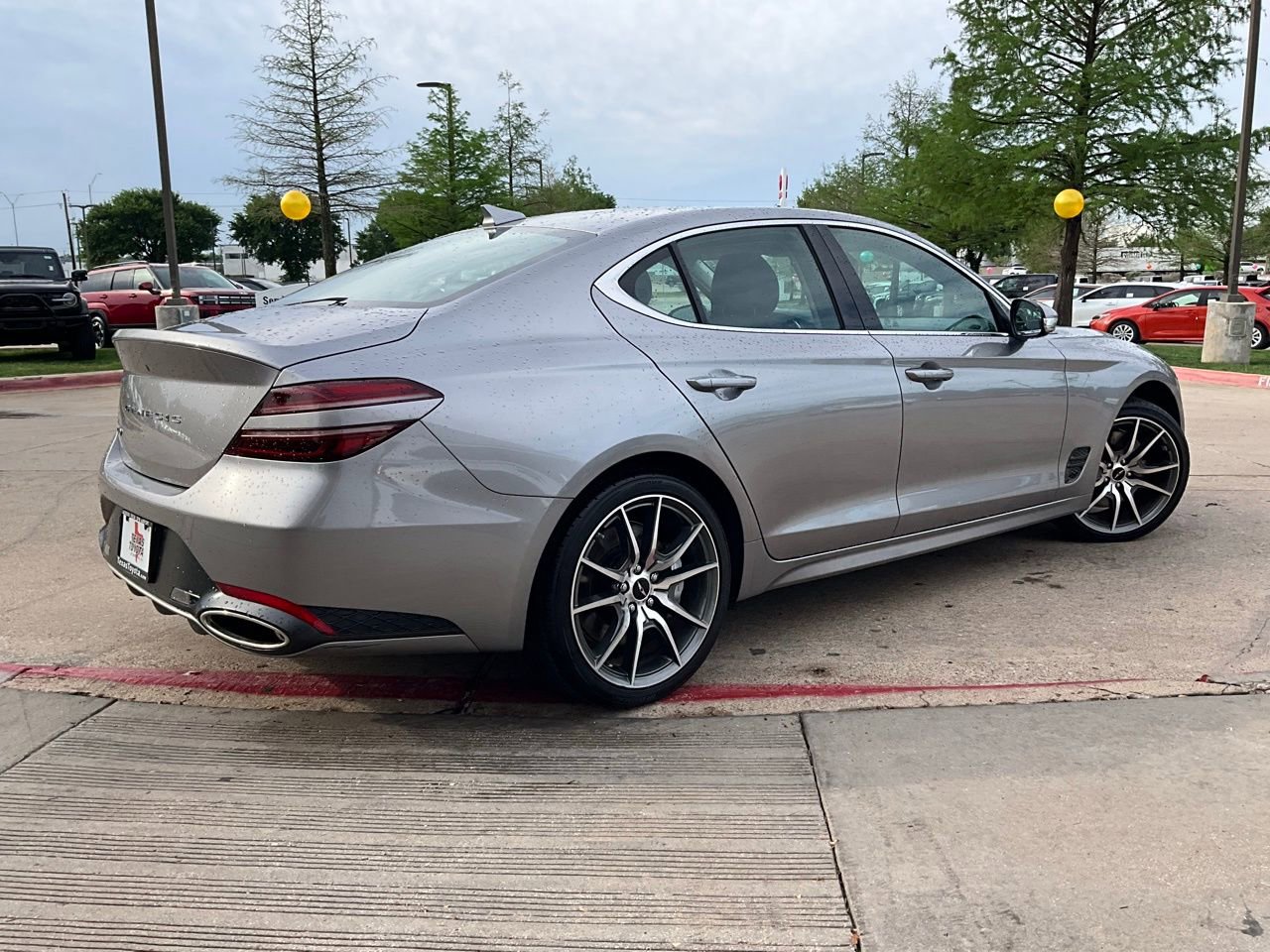 Used 2025 Genesis G70 2.5T image 6