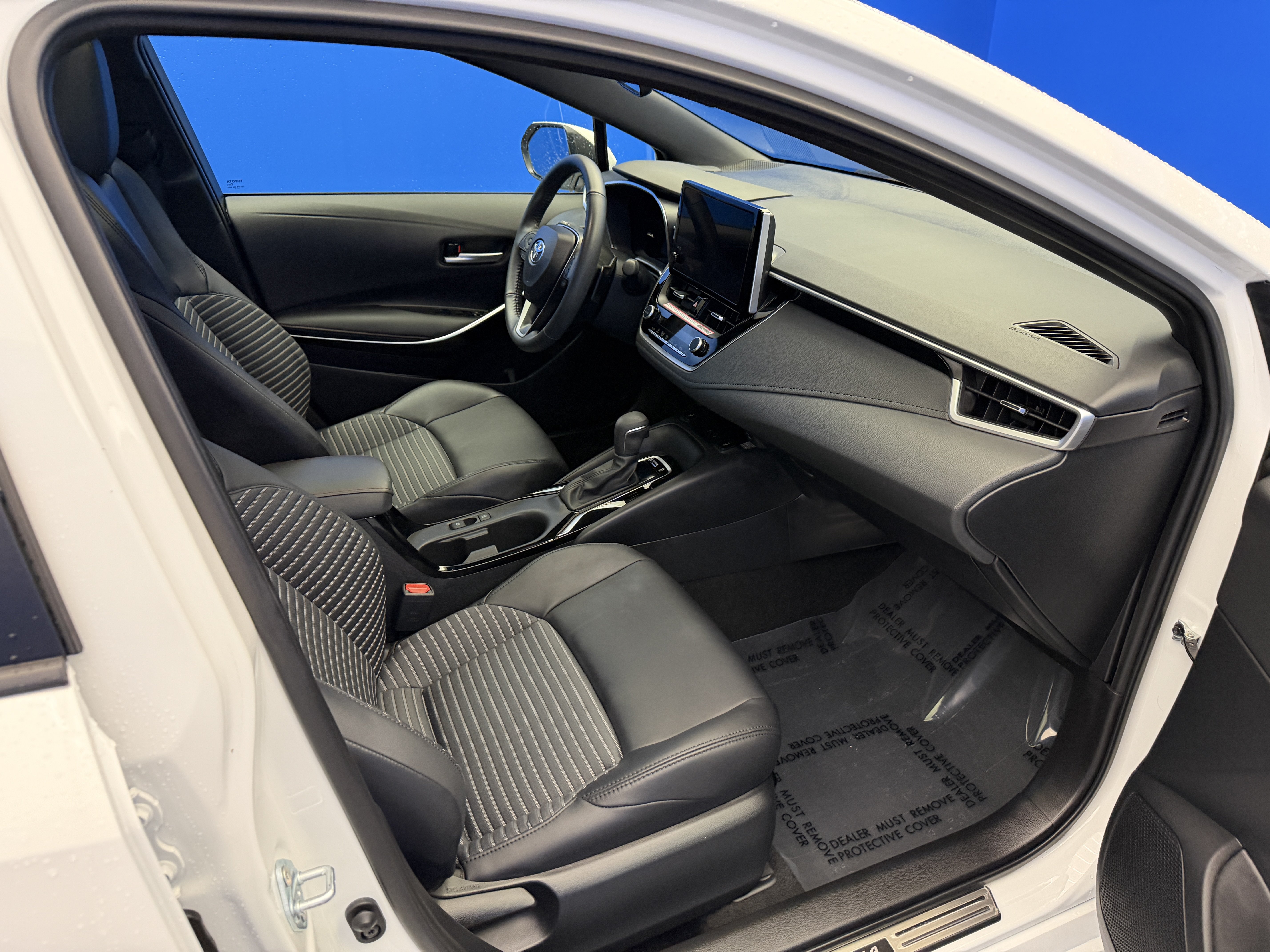 Used 2024 Toyota Corolla XSE FWD image 24