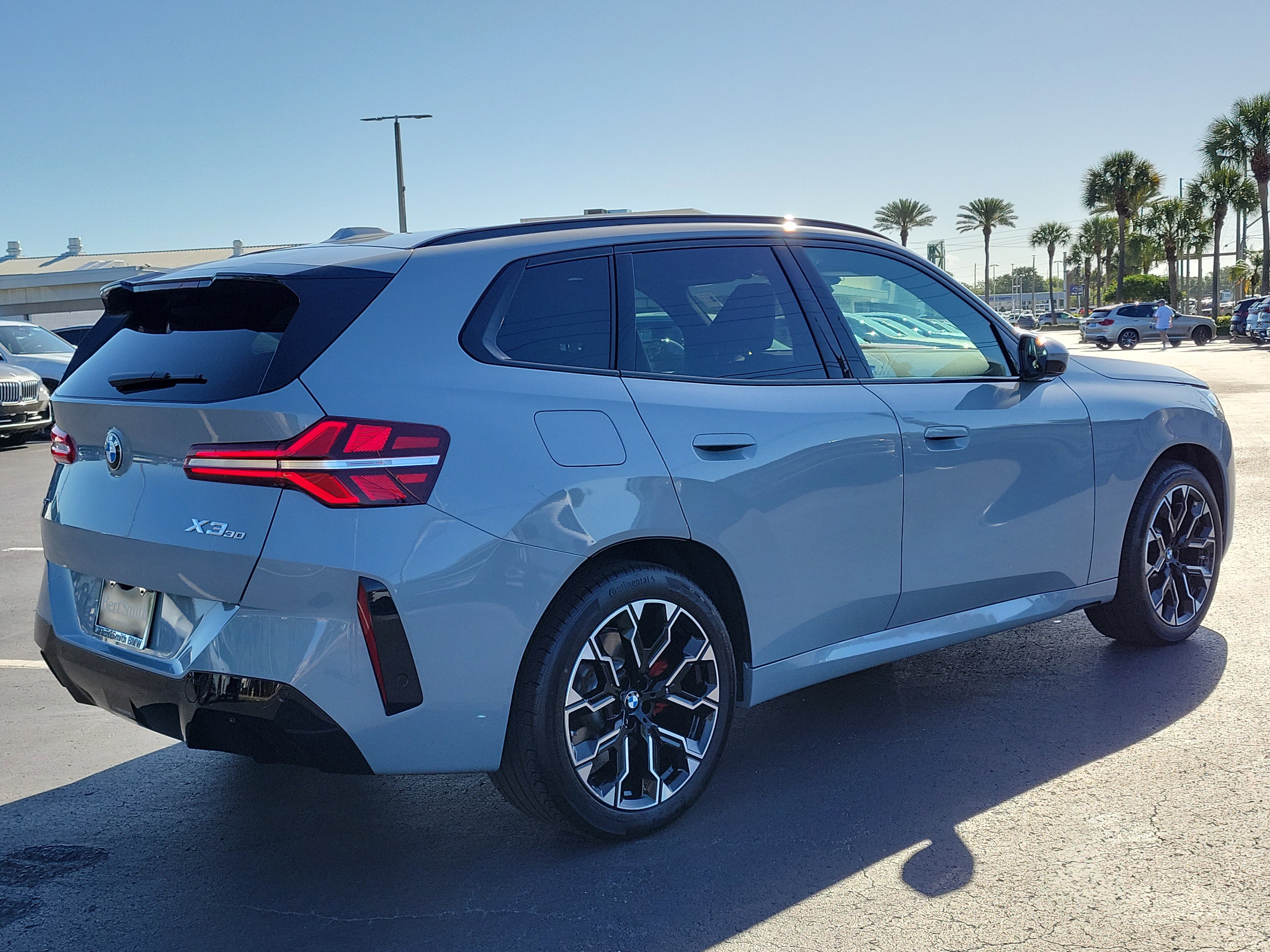 Used 2026 BMW X3 xDrive30 w/ Premium Package image 3