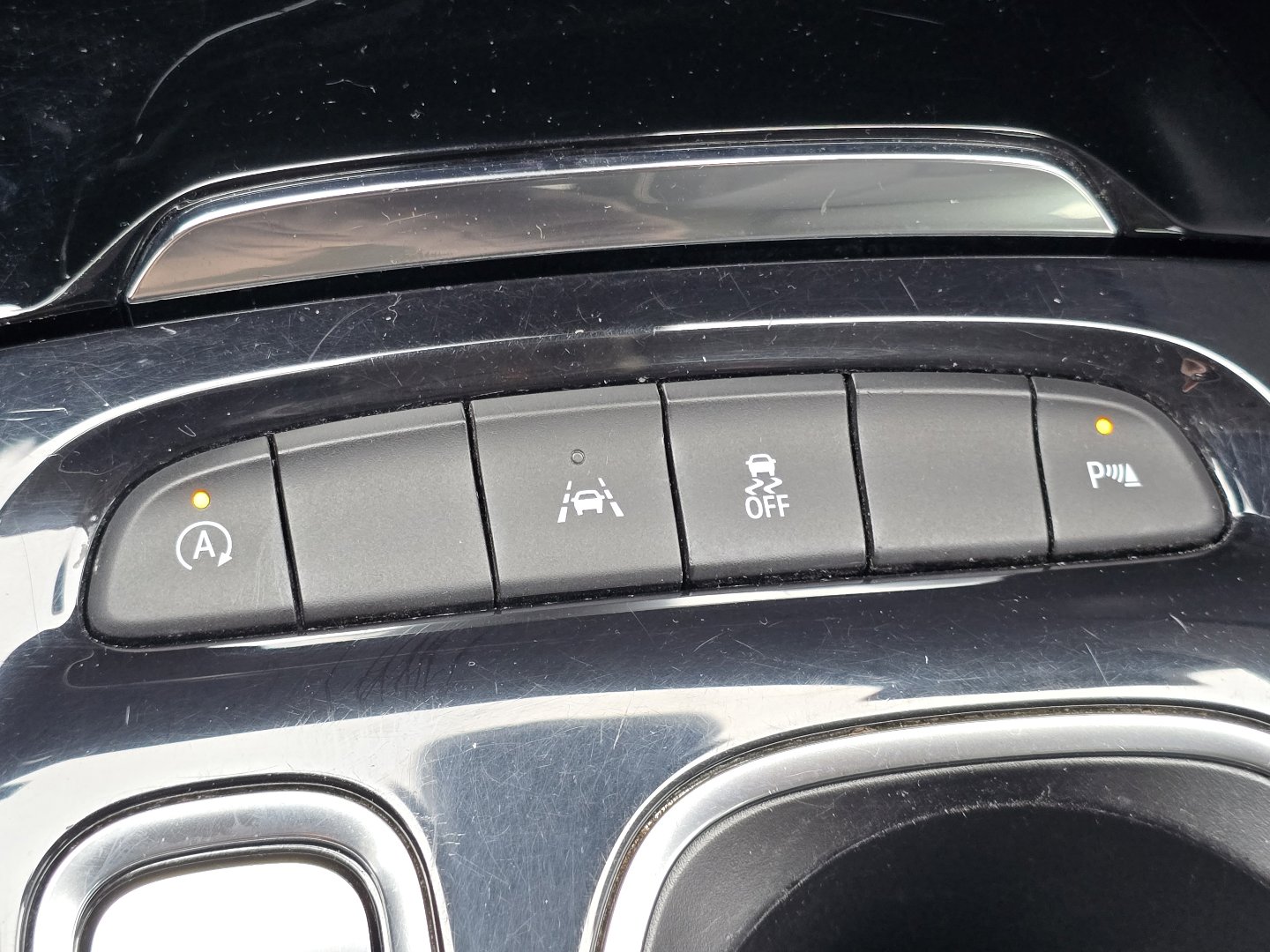 Used 2023 Buick Envision Essence image 11