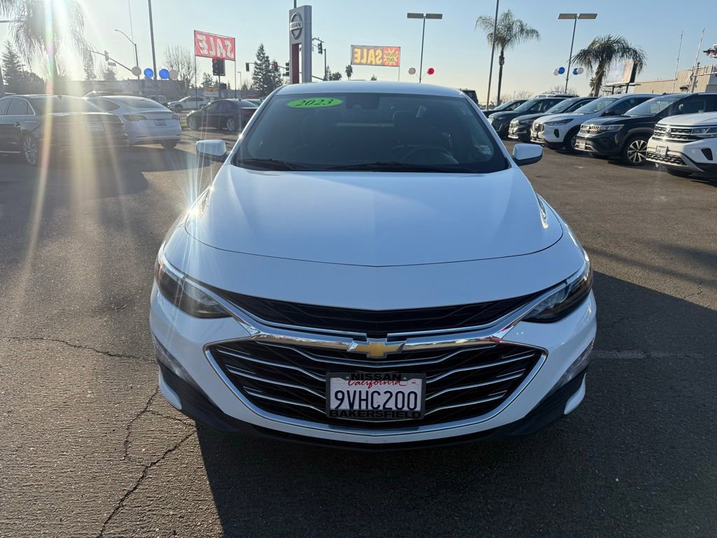 Used 2023 Chevrolet Malibu LT image 2
