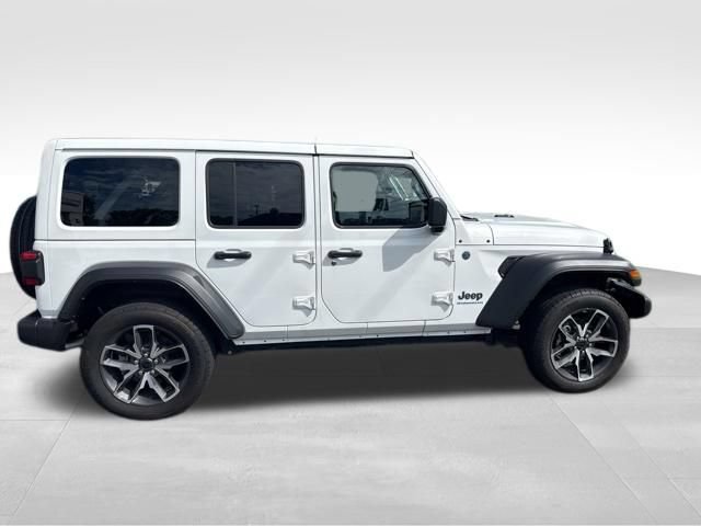 Used 2025 Jeep Wrangler Unlimited Sport S 4xe w/ Convenience Group AWD/4WD image 6