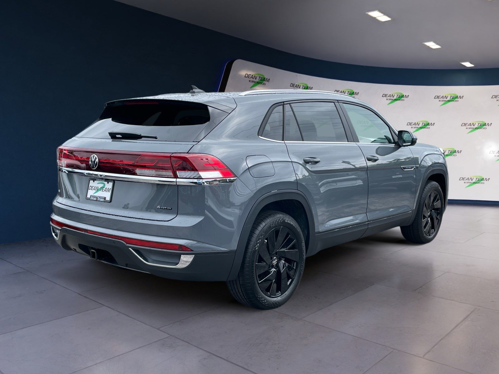 New 2026 Volkswagen Atlas Cross Sport SE image 3