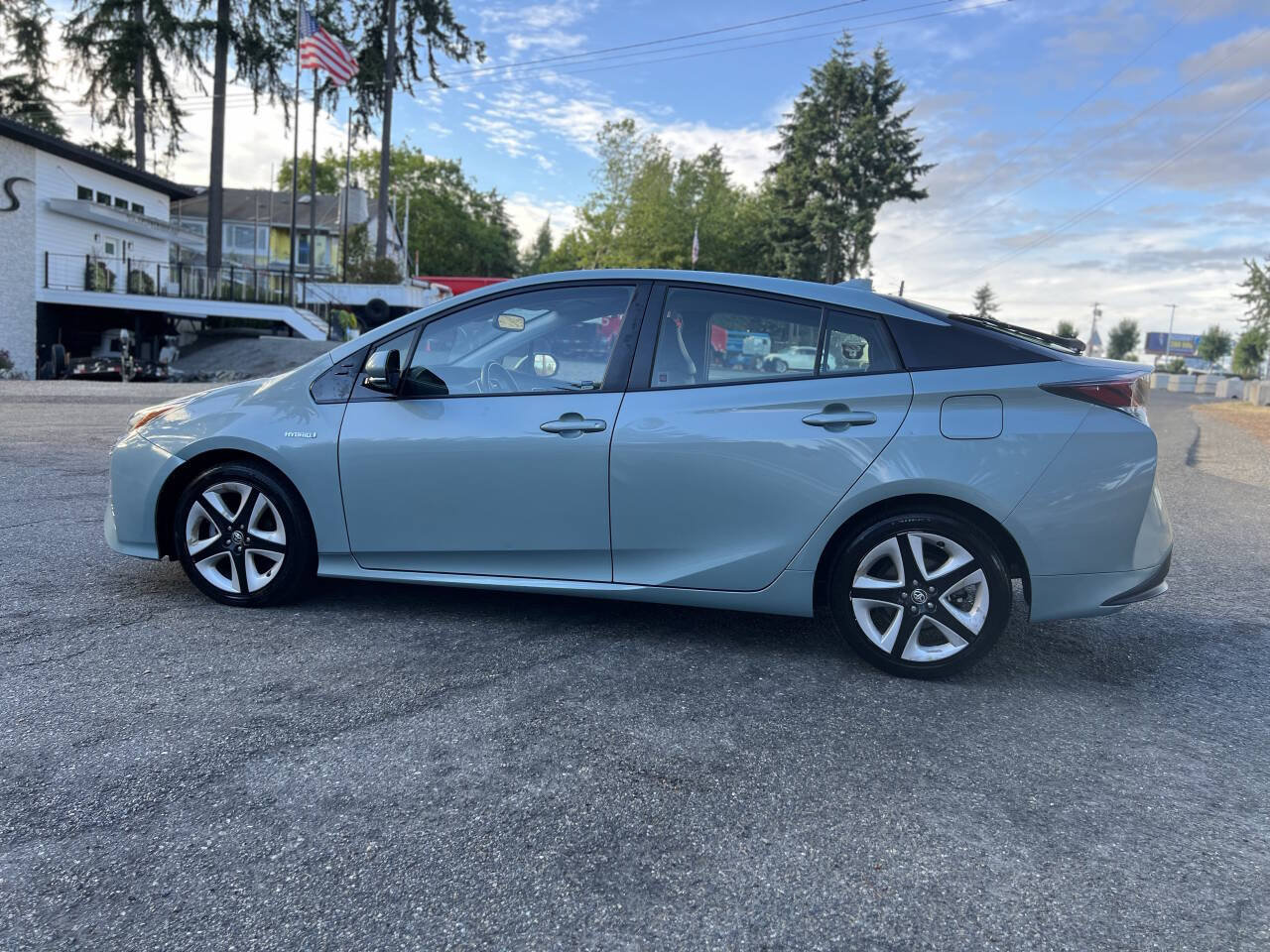 Used 2016 Toyota Prius Four Touring FWD image 8