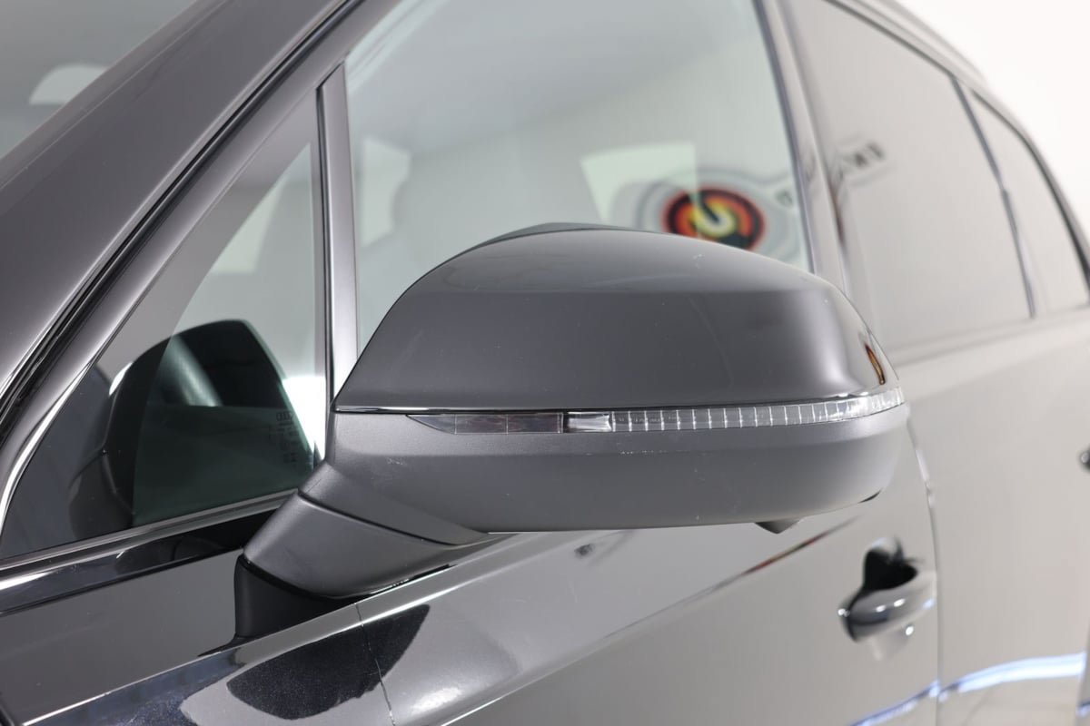 Used 2023 Audi SQ7 Prestige AWD/4WD image 52