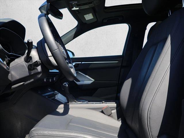 Used 2019 Audi Q3 2.0T Premium Plus image 23