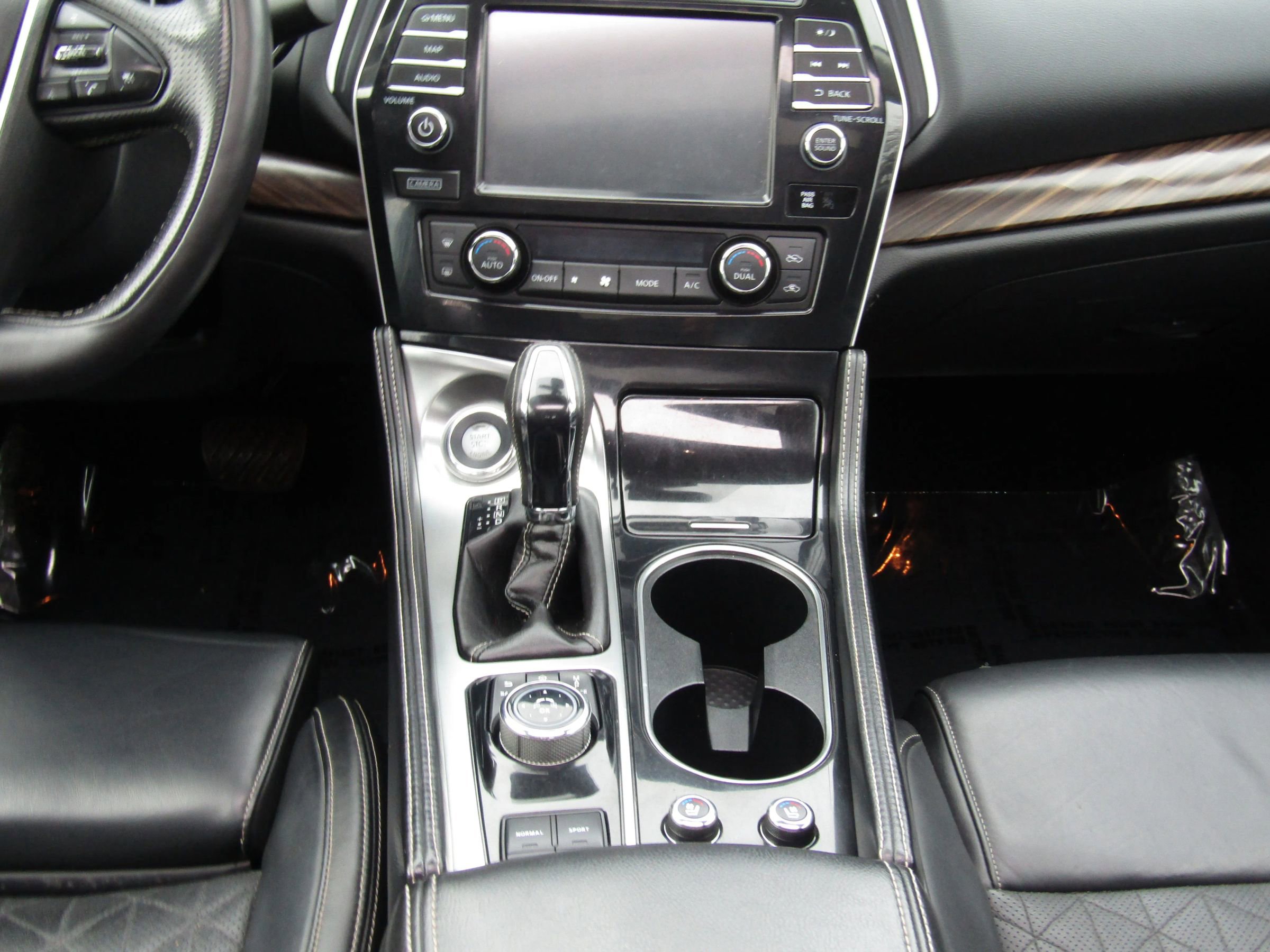 Used 2016 Nissan Maxima Platinum image 19