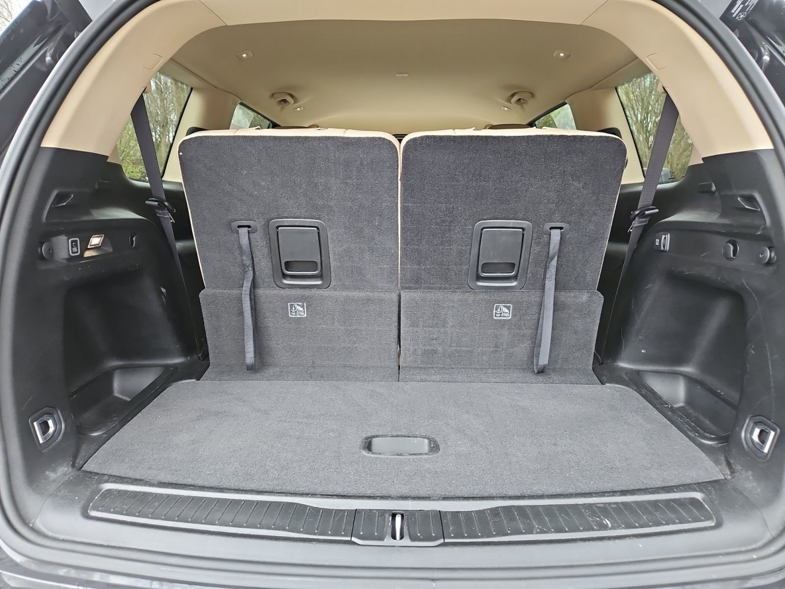 Used 2022 Jeep Grand Cherokee L Limited image 19