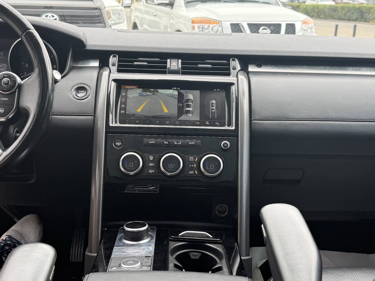 Used 2017 Land Rover Discovery First Edition AWD/4WD image 14