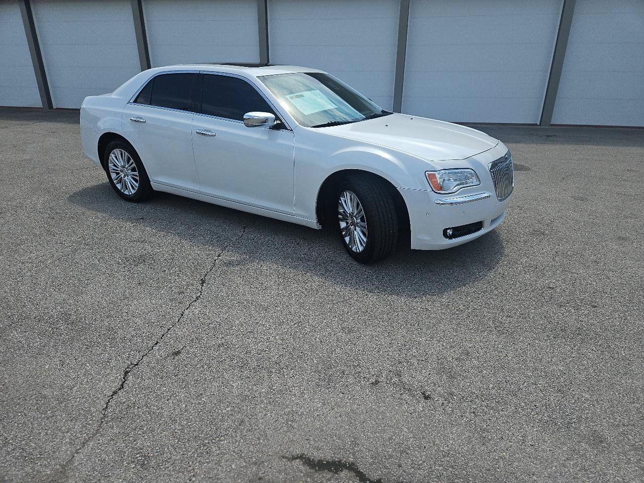 Used 2014 Chrysler 300 C w/ Beats Audio Group AWD/4WD image 3