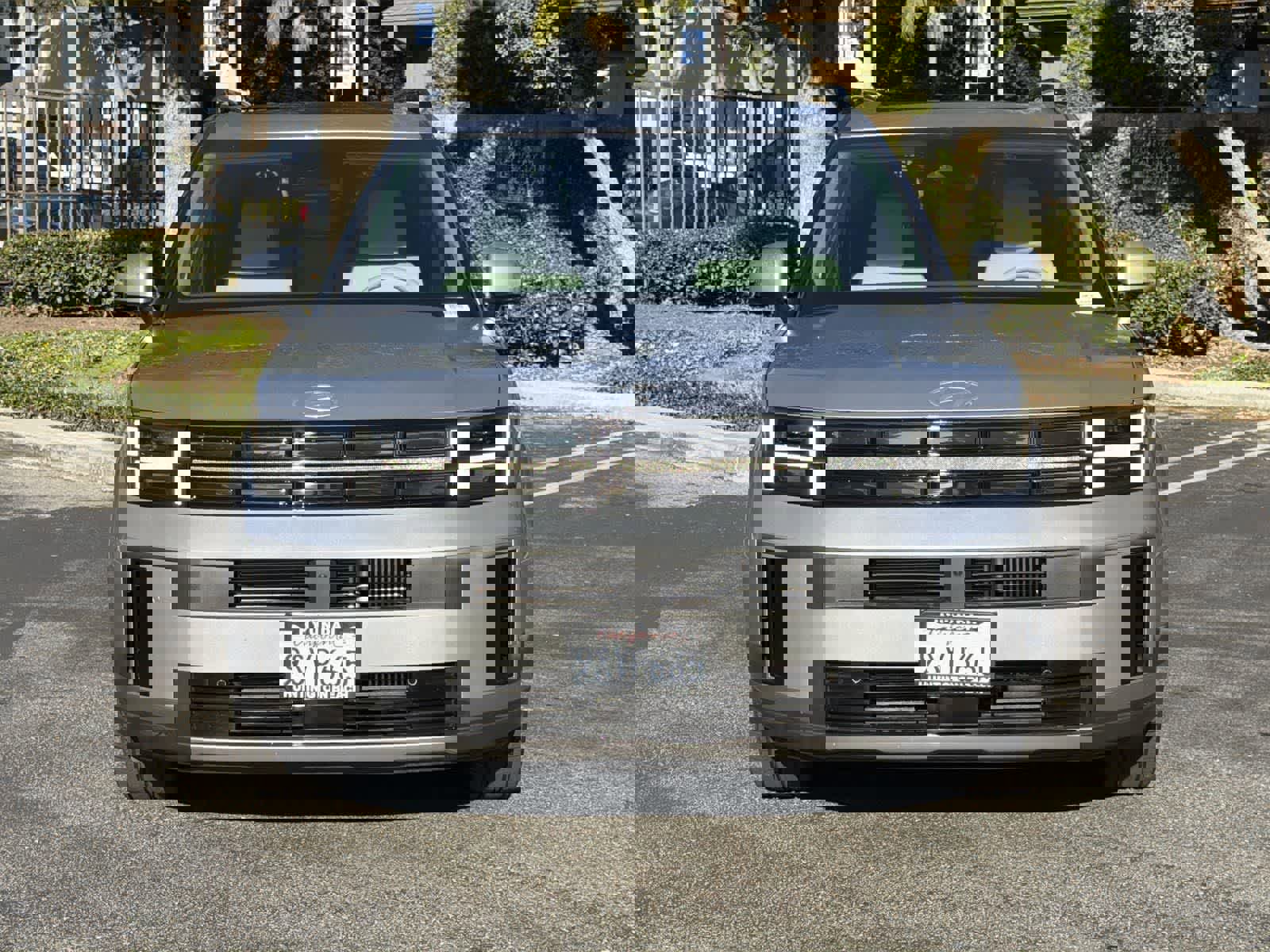 Certified 2025 Hyundai Santa Fe Limited w/ Tow & Go Package image 2