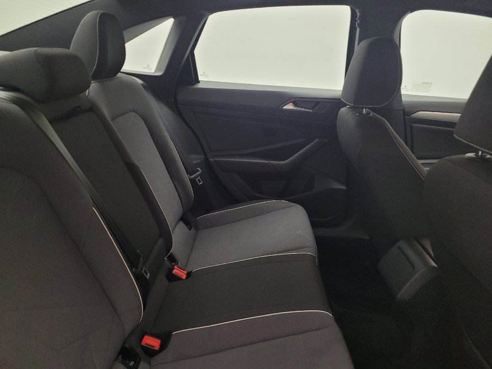 Used 2025 Volkswagen Jetta Sport FWD image 19