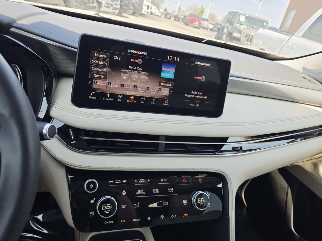 Used 2025 INFINITI QX60 Luxe w/ Vision Package AWD/4WD image 26