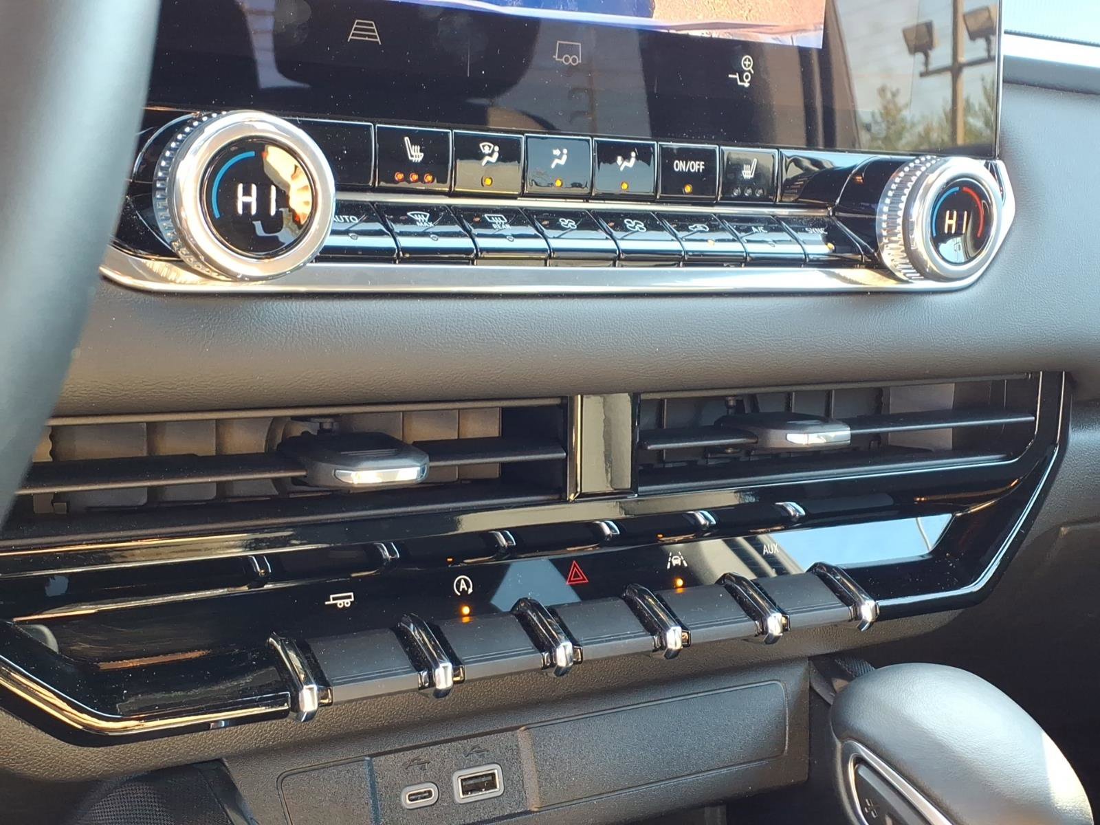 Used 2024 GMC Canyon Elevation w/ Convenience Package image 15