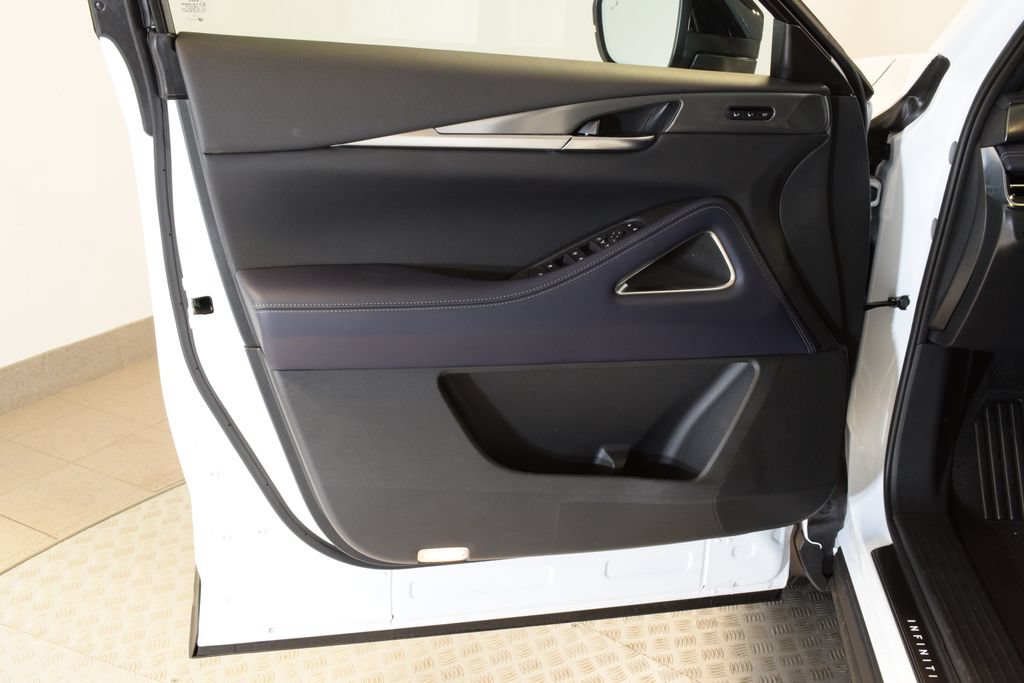 New 2027 INFINITI QX60 Sport w/ Dark Cargo Package AWD/4WD image 10
