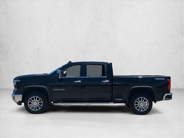 Used 2025 Chevrolet Silverado 2500 LTZ AWD/4WD image 9